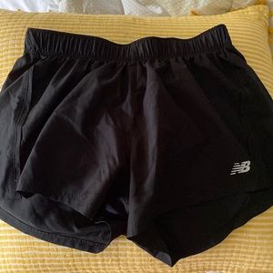 black new balance athletic shorts(xs)